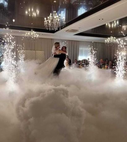 Fontanna FONTANNY ISKIER Ciężki dym Atrakcje weselne BUSY 9-osob