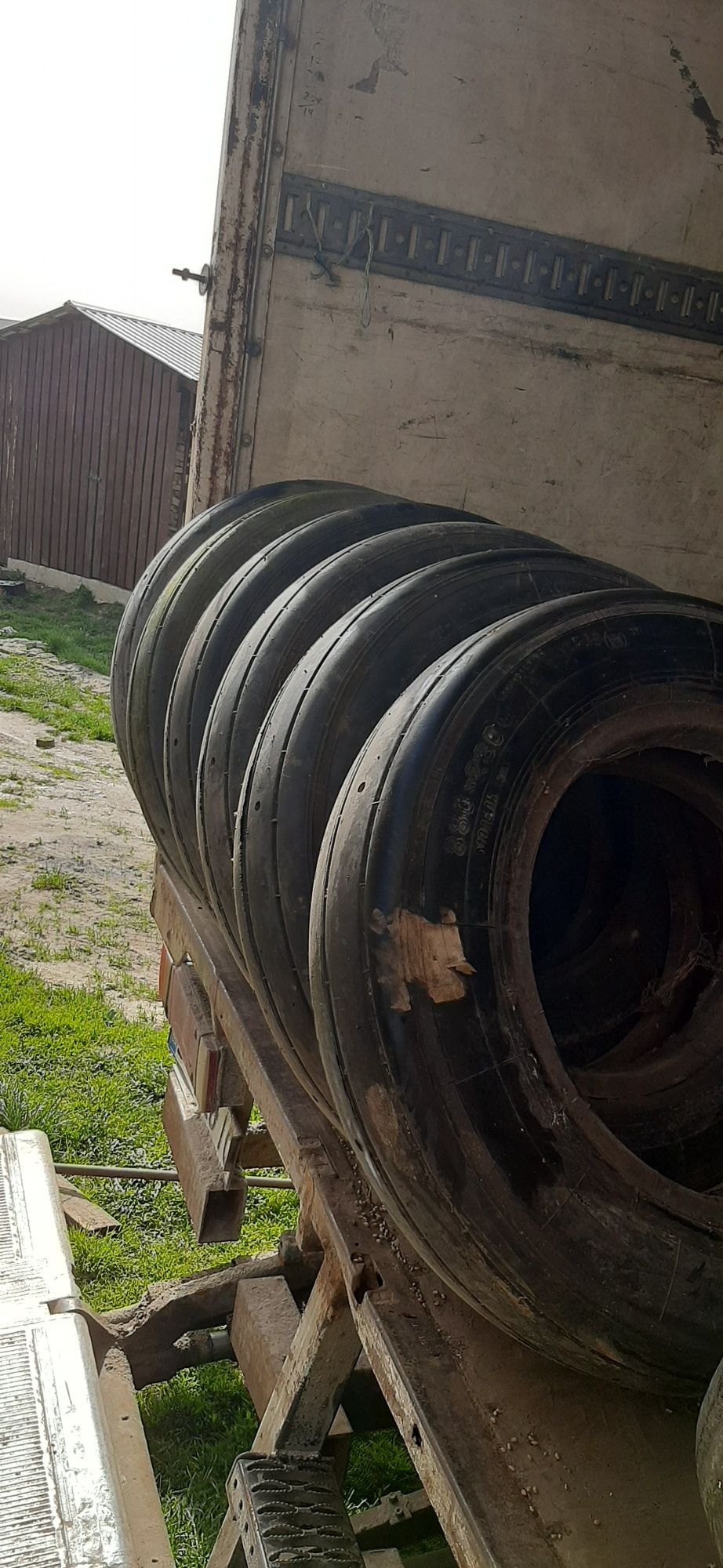 Авіаційні  шини 880*230