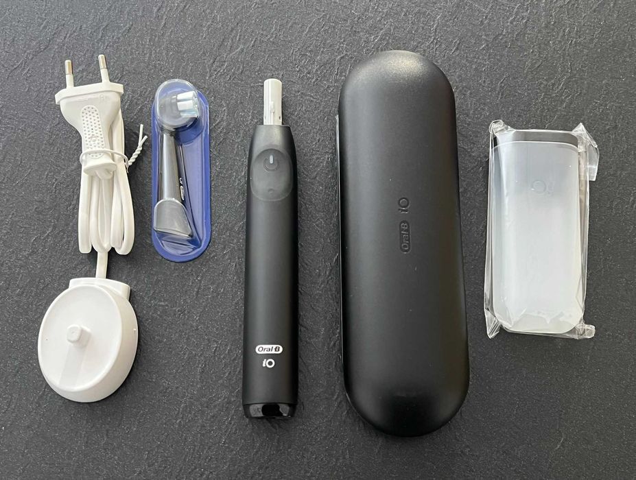 Szczoteczka elektryczna Oral-B iO Series 2 Night Black