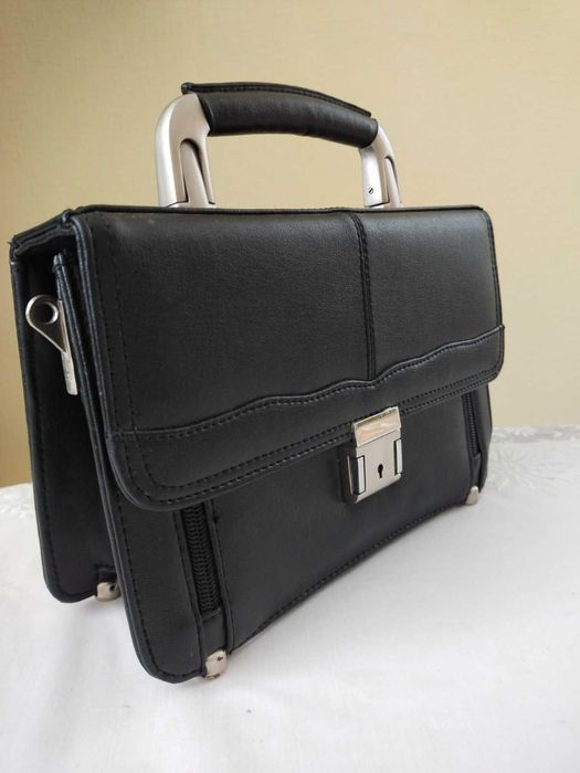 Барсетка чоловіча