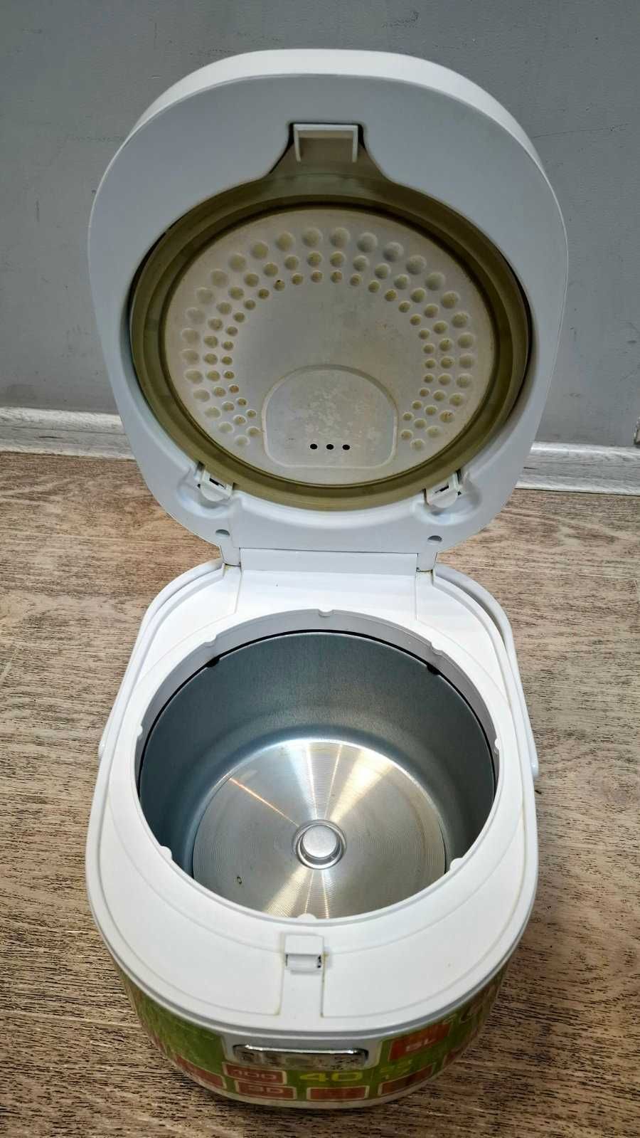 Мультиварка ROTEX RMC 860-W