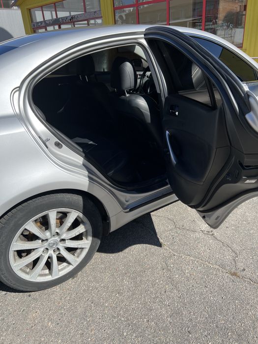 Lexus is 220d 2008года