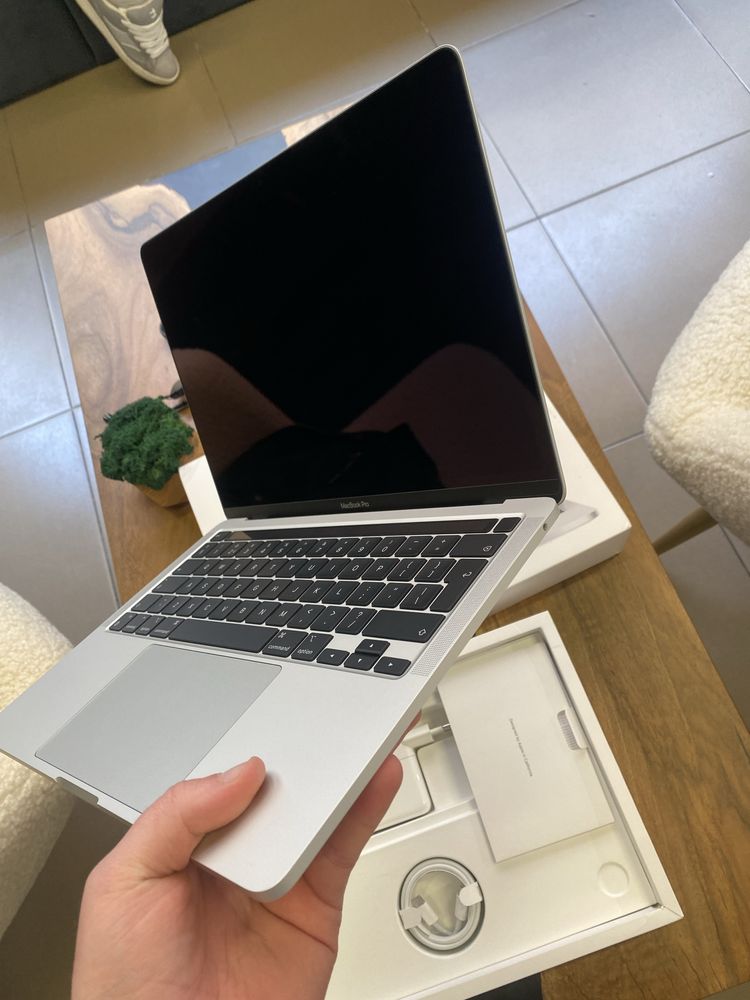 Ноутбук Apple MacBook Pro 13" M1 8/256GB Silver (MYDA2) 2020