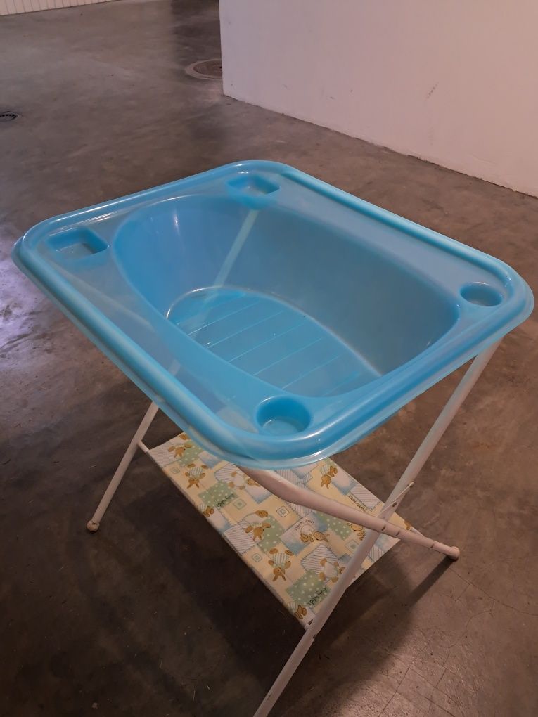 Suporte de banheira e banheira para bebé em perfeito estado