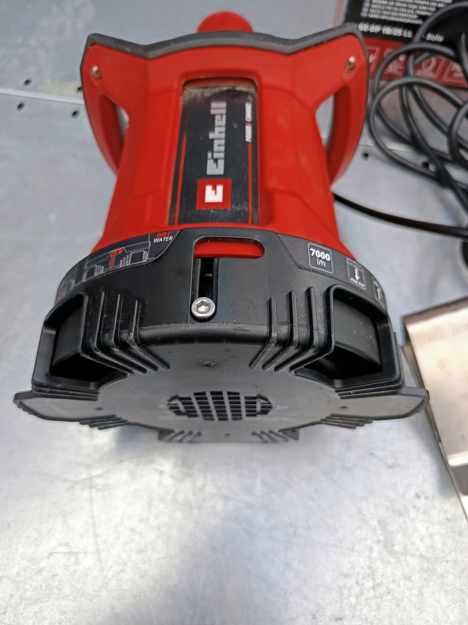 Akumulatorowa pompa zanurzeniowa Einhell GE-DP 18/25 LL Li SOLO