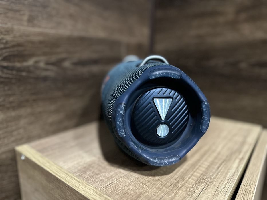 Продам колонку JBL Xtreme 4