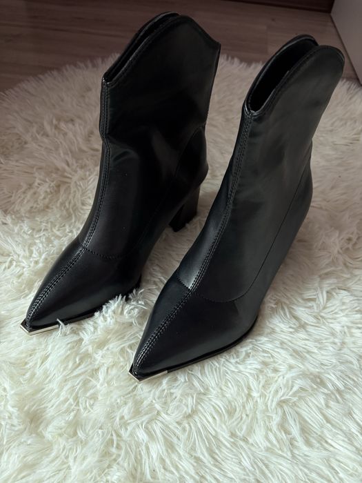Ботильйони жіночі під Zara,черевики жіночі зимові чорні