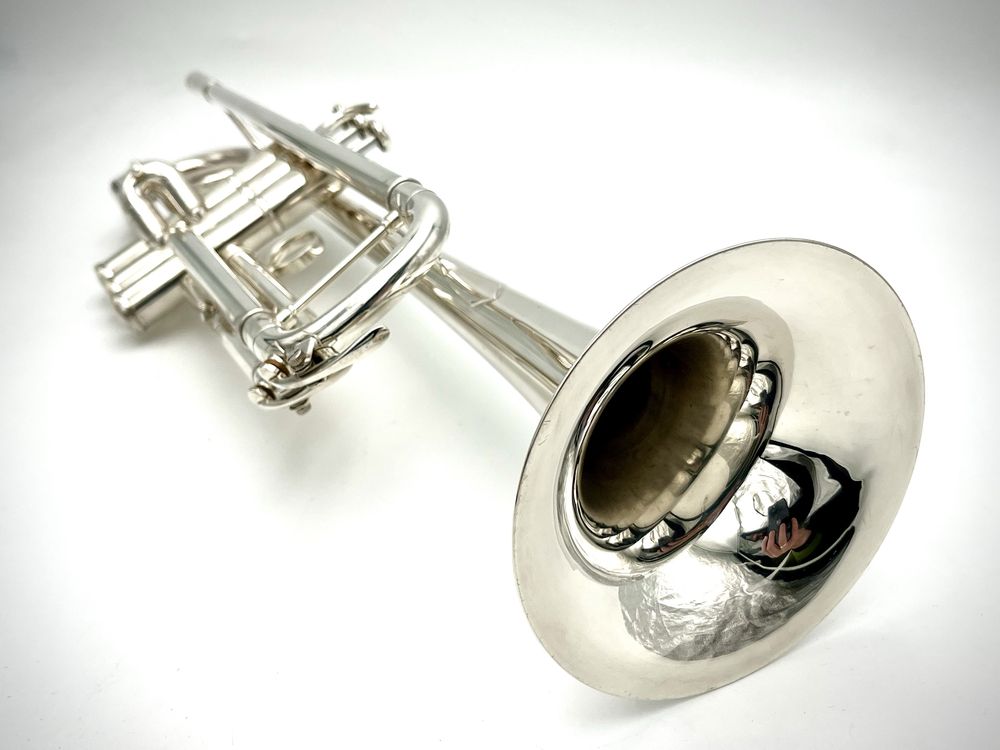 Trąbka Yamaha YTR 8335 LA (Wayne Bergeron)