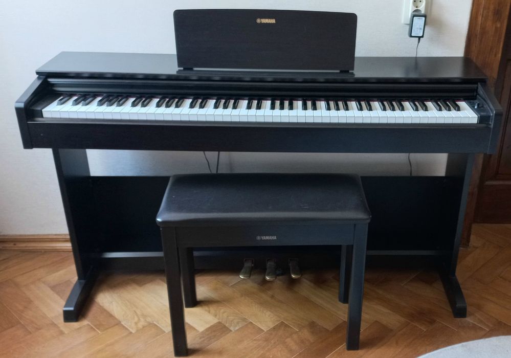 Електронне фортепіано YAMAHA ARIUS  YDP-103