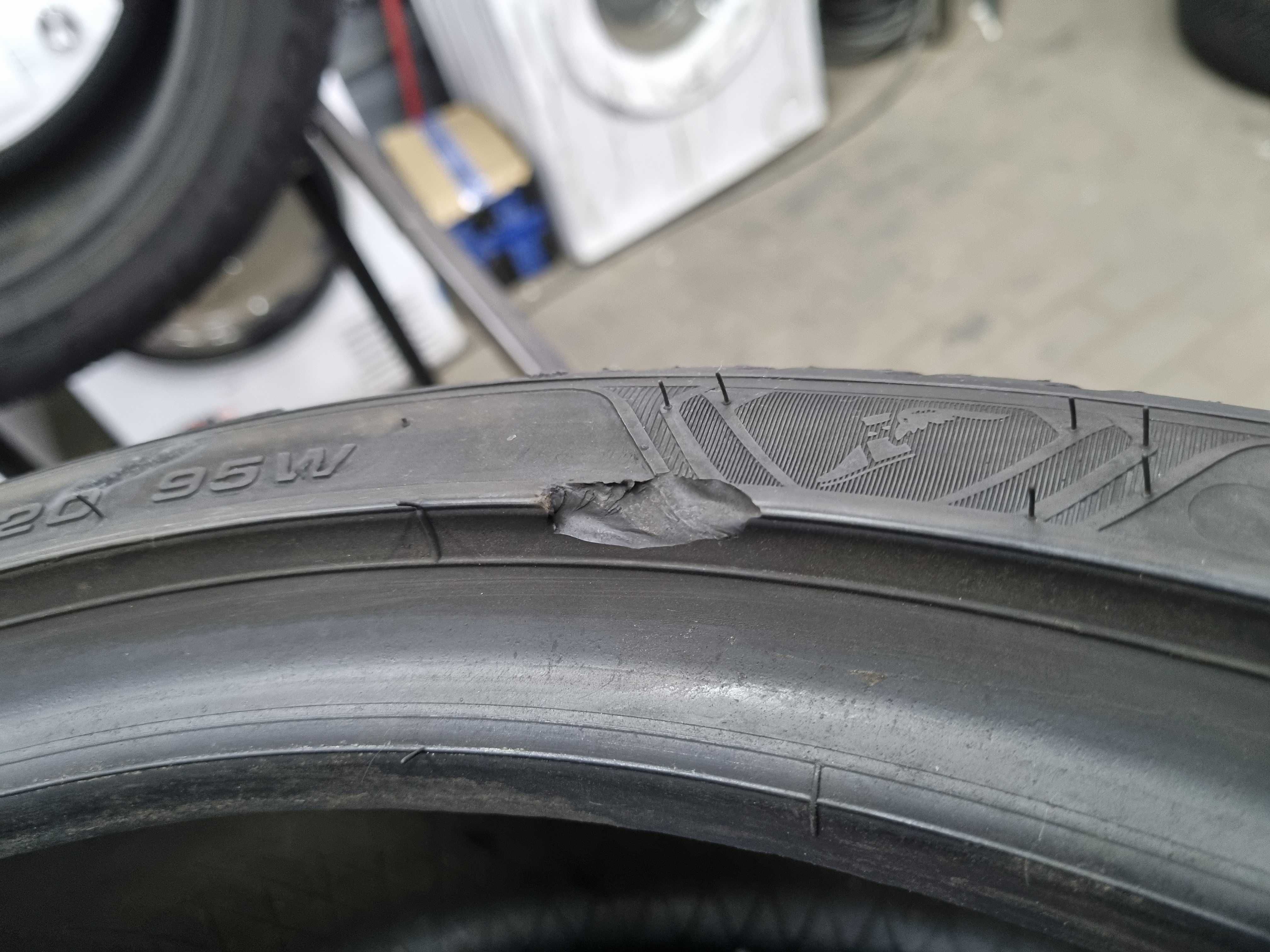 245/35/20 95W Goodyear Vector 4seasons Gen-3 D.1624