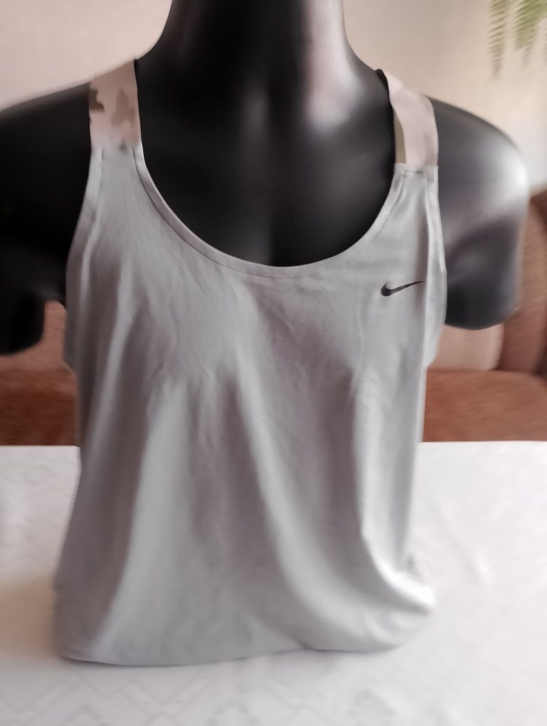 Bokserka damska Nike rozmiar L długość 94 szerokie 106