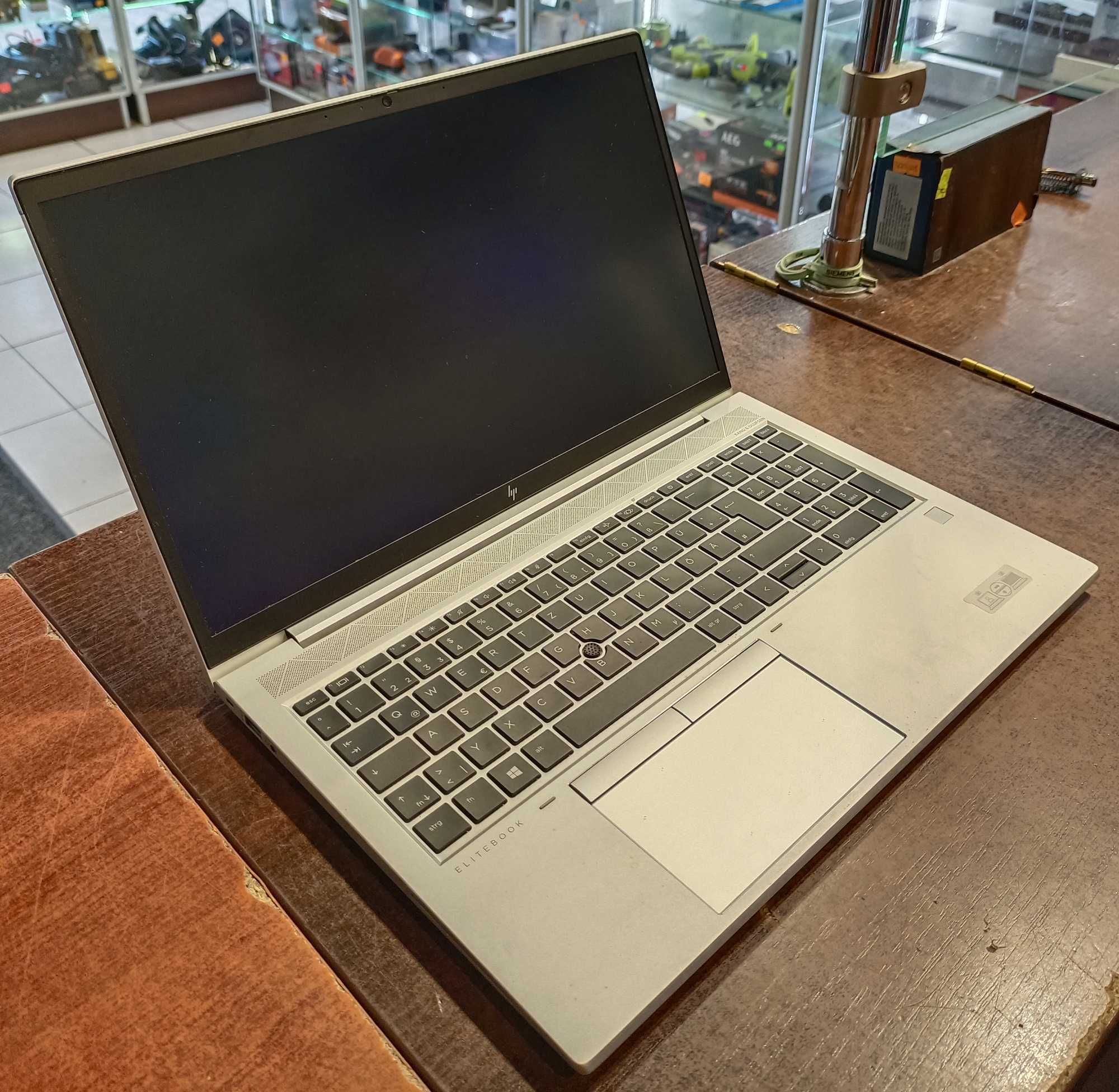 LAPTOP HP ELITEBOOK 855 G8/AMD Ryzen 5 5650U/256GB SSD/8GB RAM/Win 10