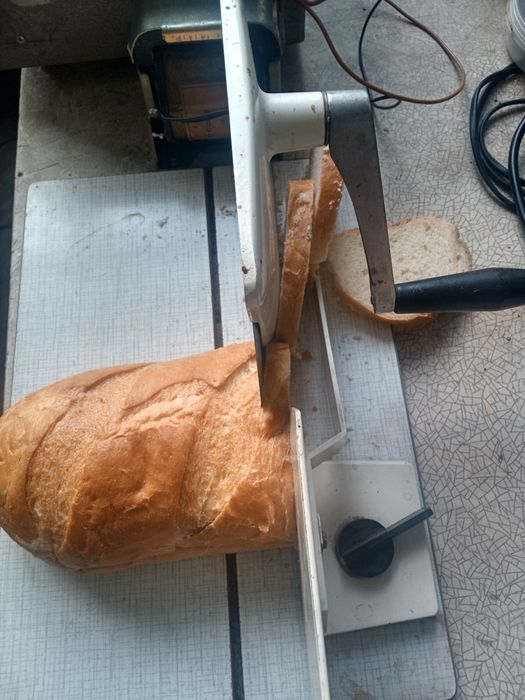Хліборізка Німеччина ручна
