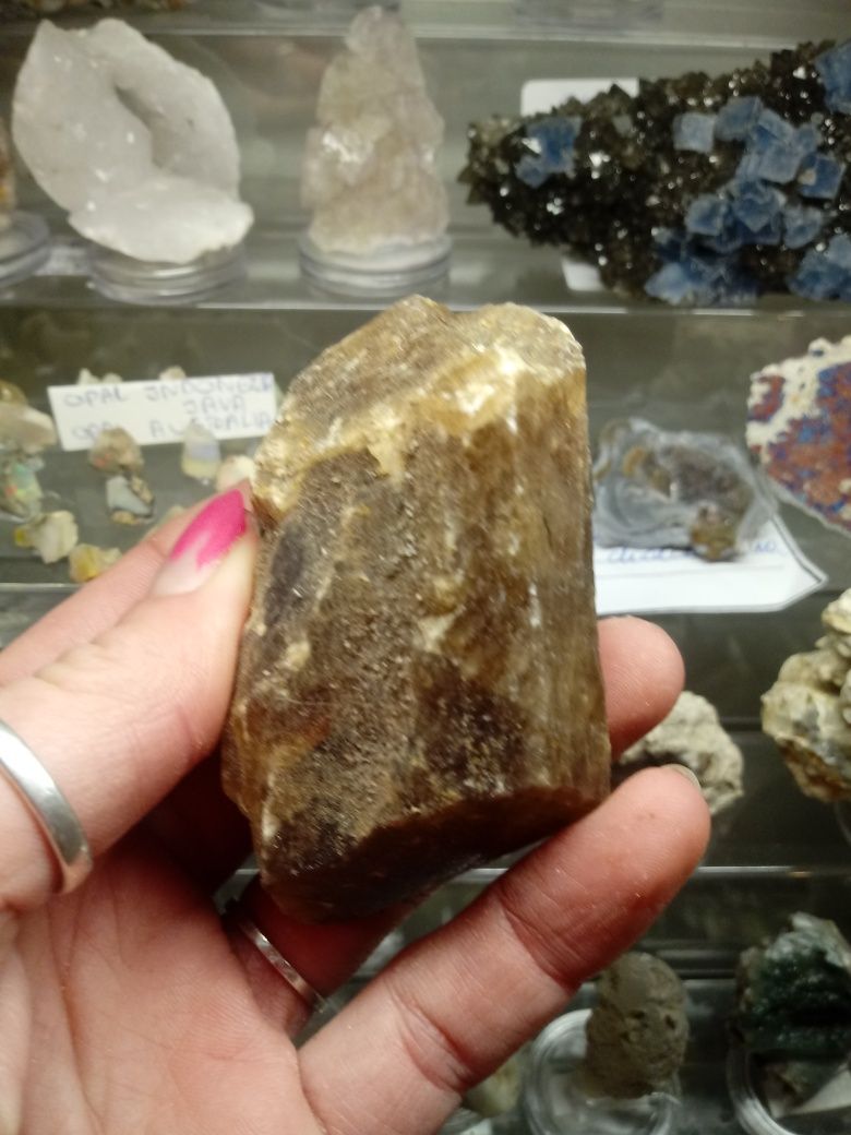 Kalcyt czekoladowy, mineral kamien, duzy kalcyt