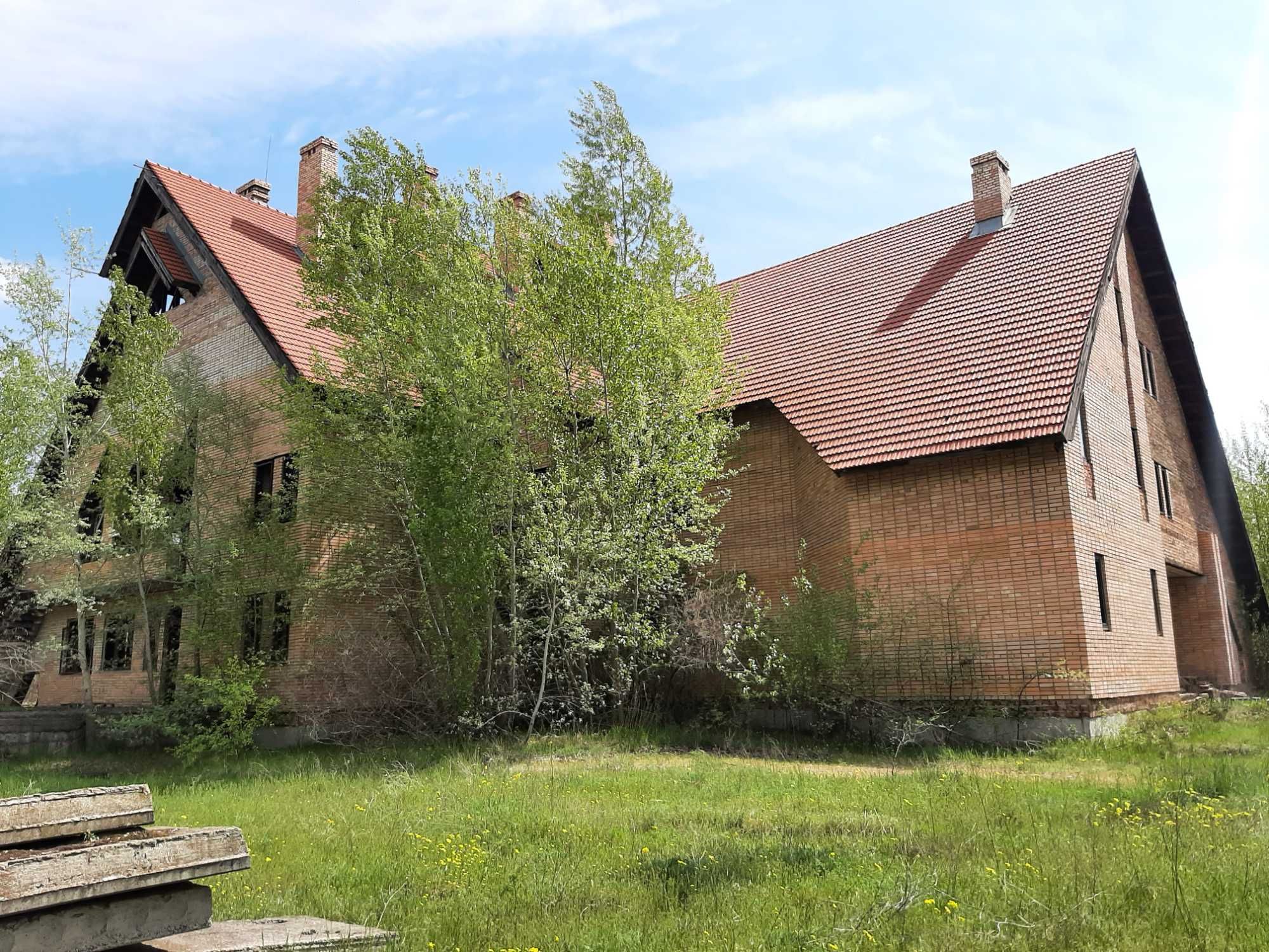 ПРОДАЖ приміщення 2500 кв. м (лівий берег)
