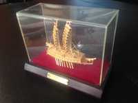 Modelo do primeiro barco couraço do mundo 1592-Barco Tartaruga