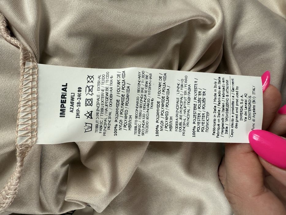 Жіночі сукні Італія