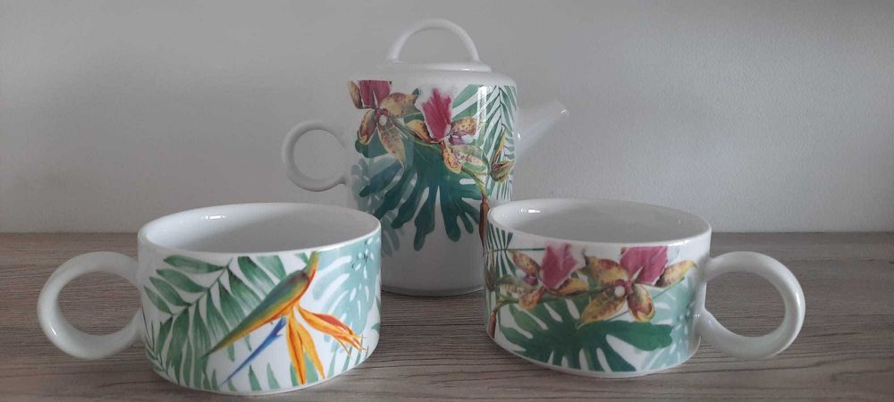 NOWY czajniczek + 2 filiżanki