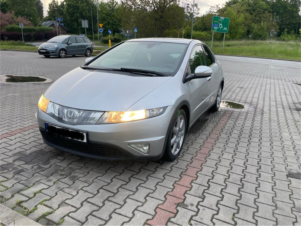 Honda Civic 8 VIII 1.8 V-TEC