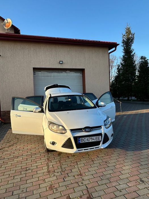 Продам свій приватний автомобіль перший власник від салону