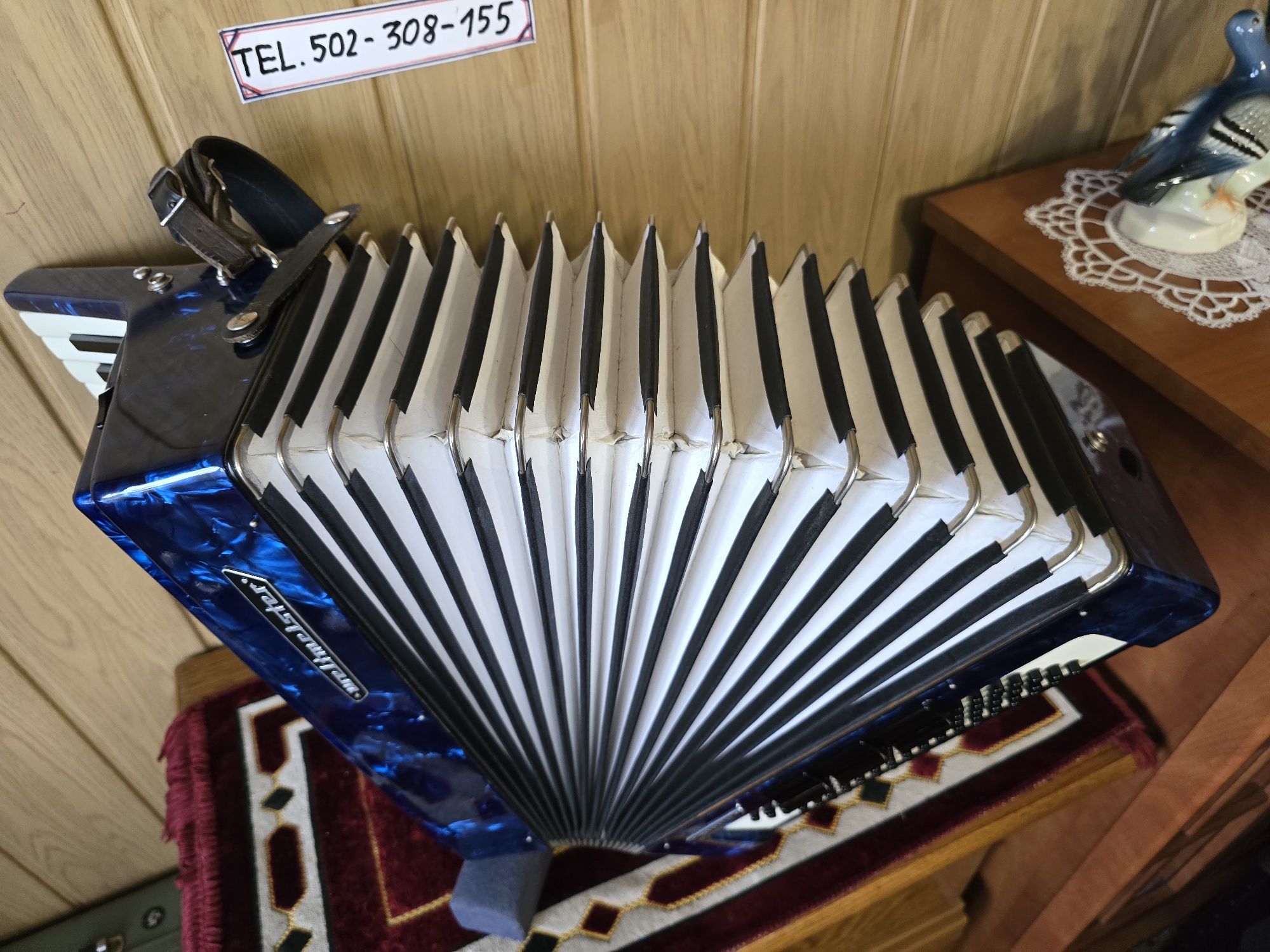 Akordeon Weltmaister Stella 80bas trzy chóry