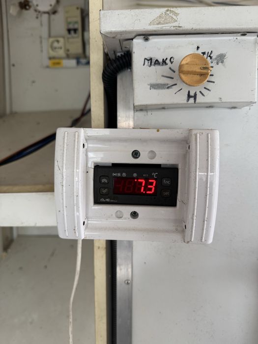 Продам Торговий причіп в робочому хорошому стані на документах