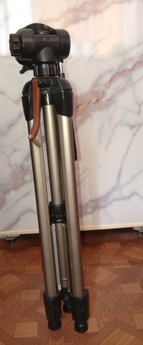 Штатив Hama Star 62 для фотокамер