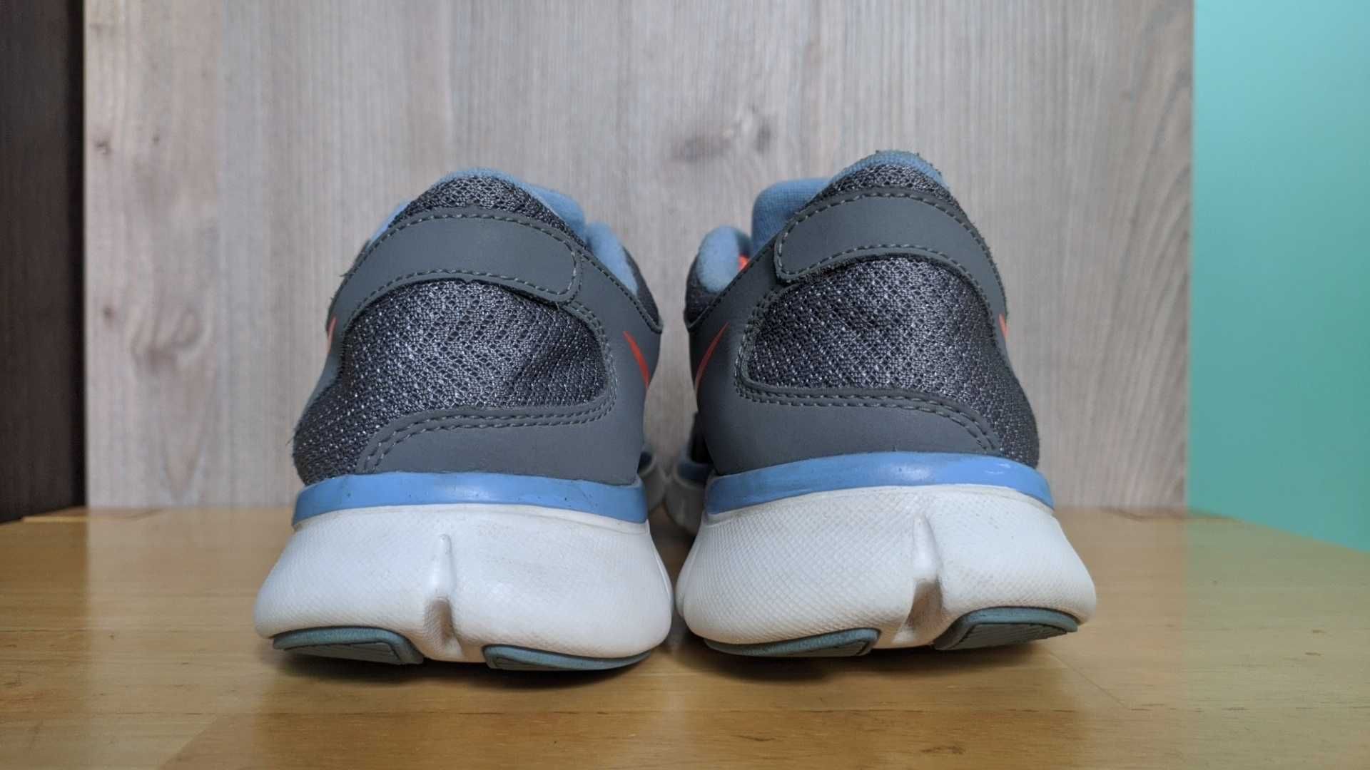 Кроссовки беговые Nike Flex Experience PN
