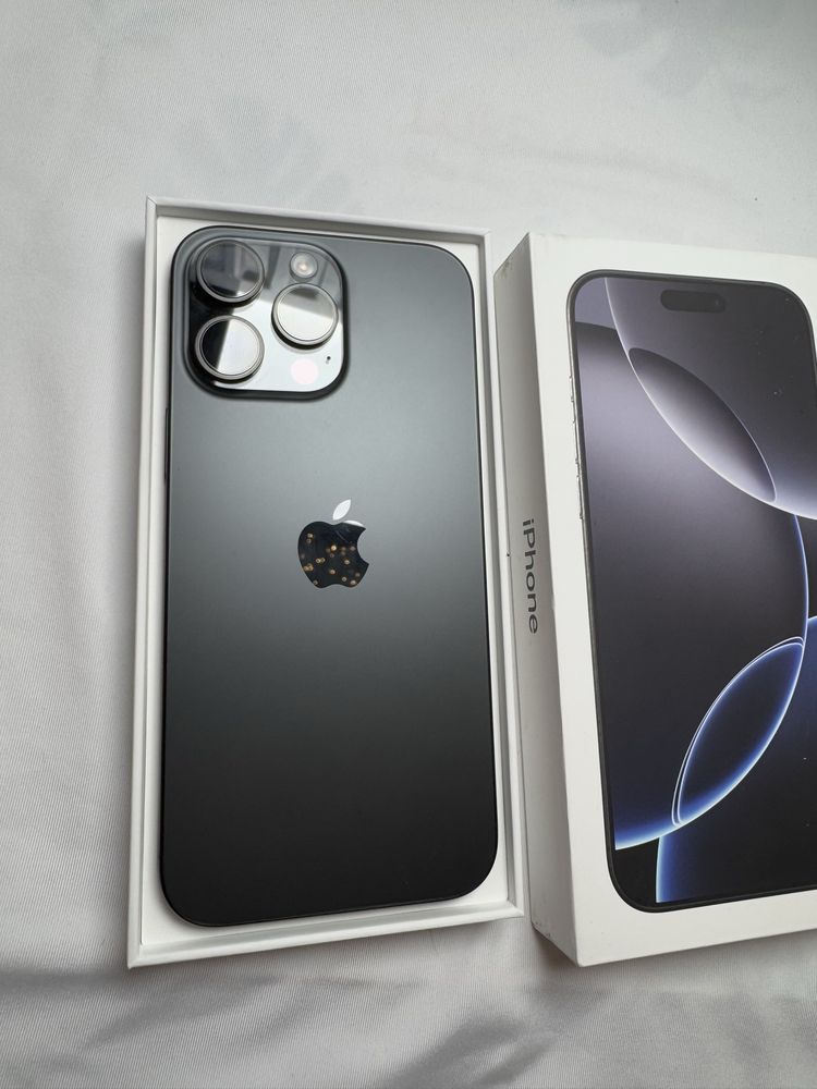 Продам iPhone 16 Pro Max 256Gb esim Black