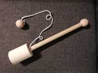 Zabawka drewniana zręcznościowa, kieliszek z piłeczką na sznurku