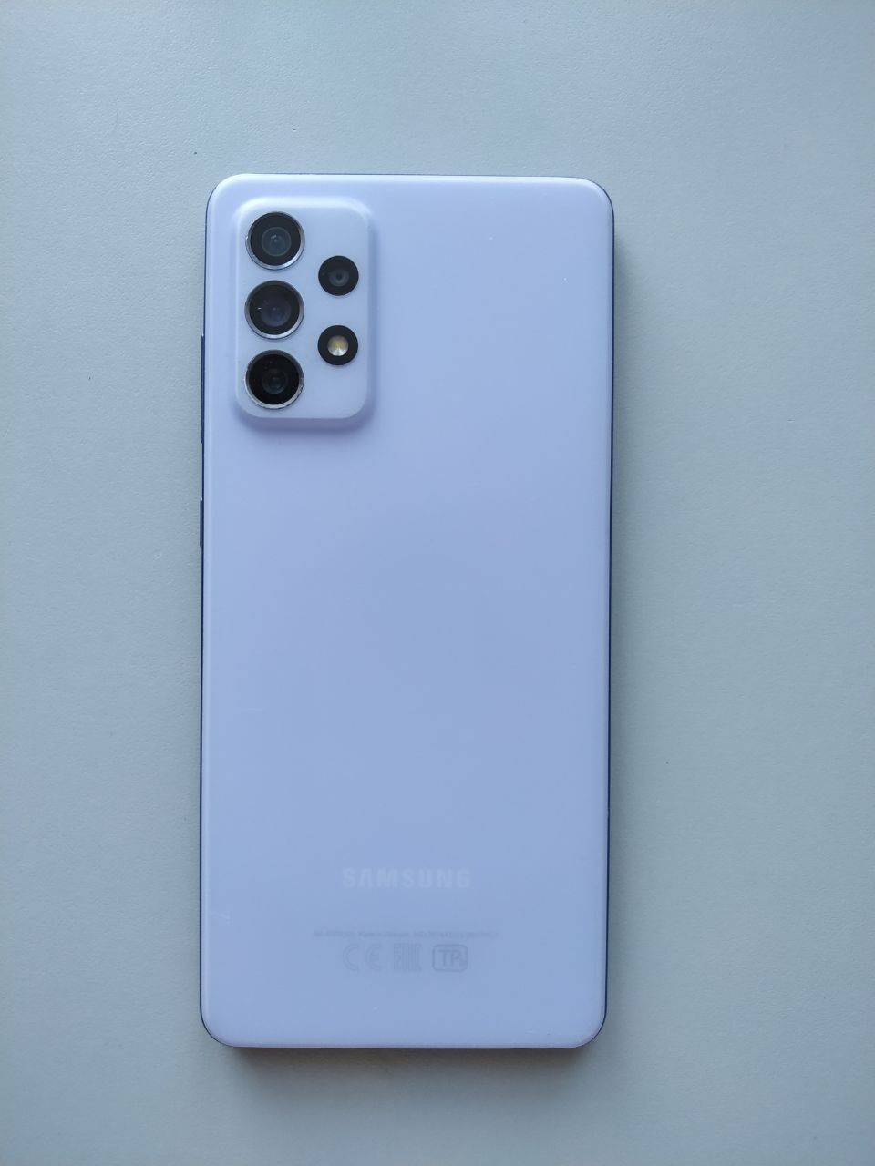 Samsung a72 256гб