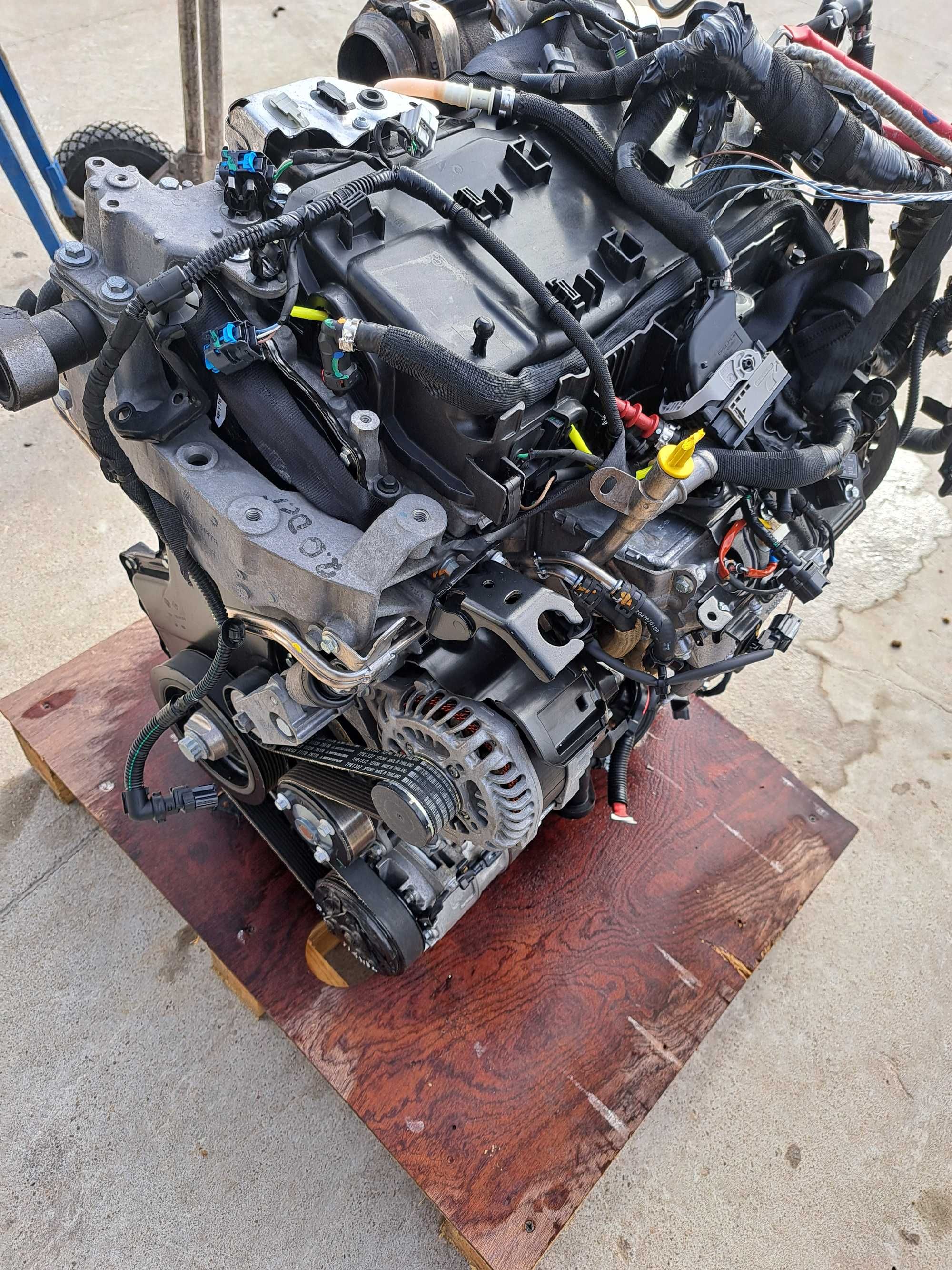 Silnik Kompletny z Osp 2.0 Dci M9RV710 Fiat Talento Primastar M9R V710