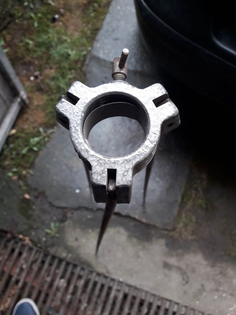 Statyw geodezyjny wysokość 110 cm