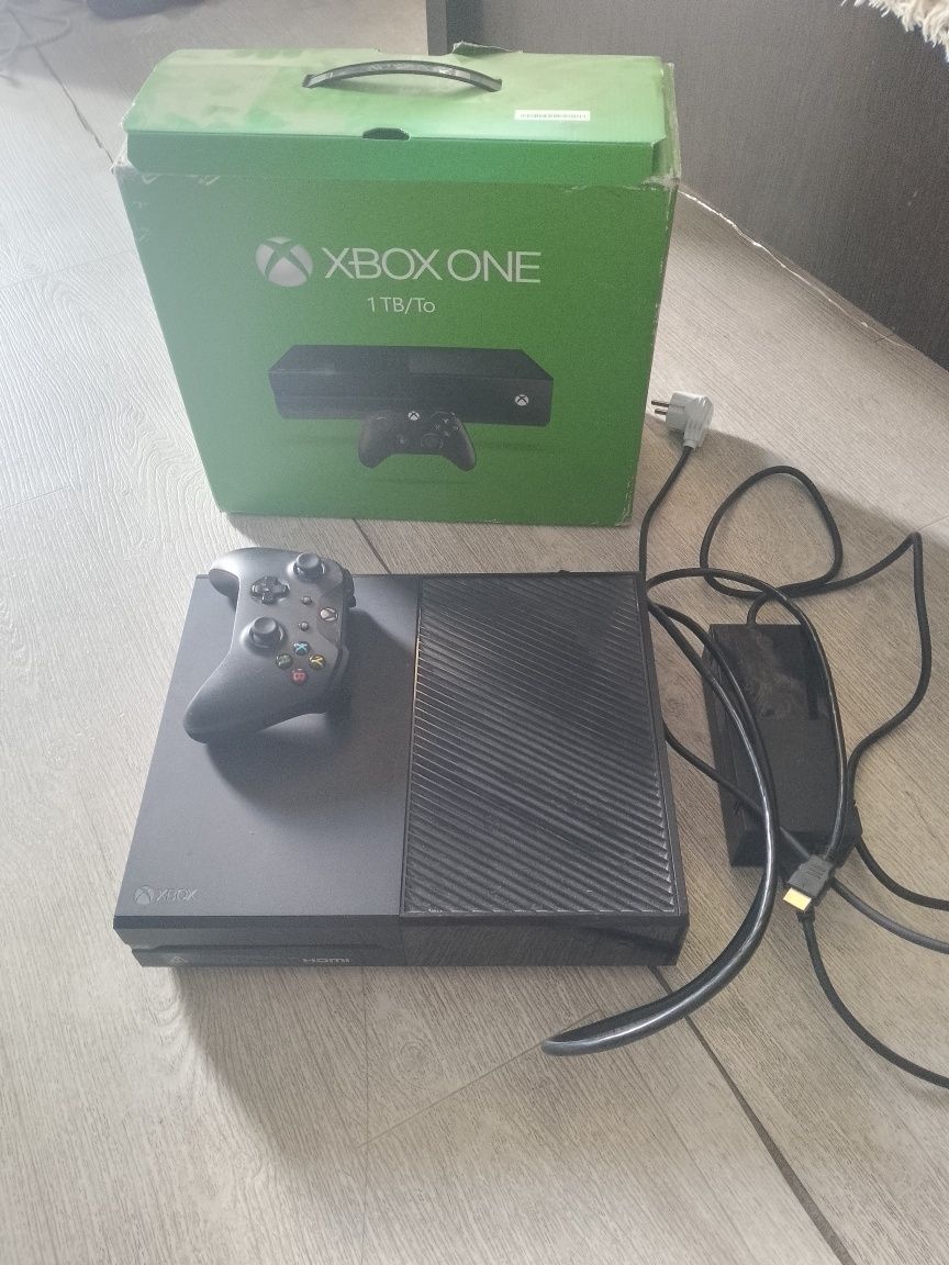 Продам xbox one  1tb