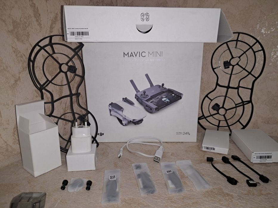 DJI Mavic Mini Fly More Combo.