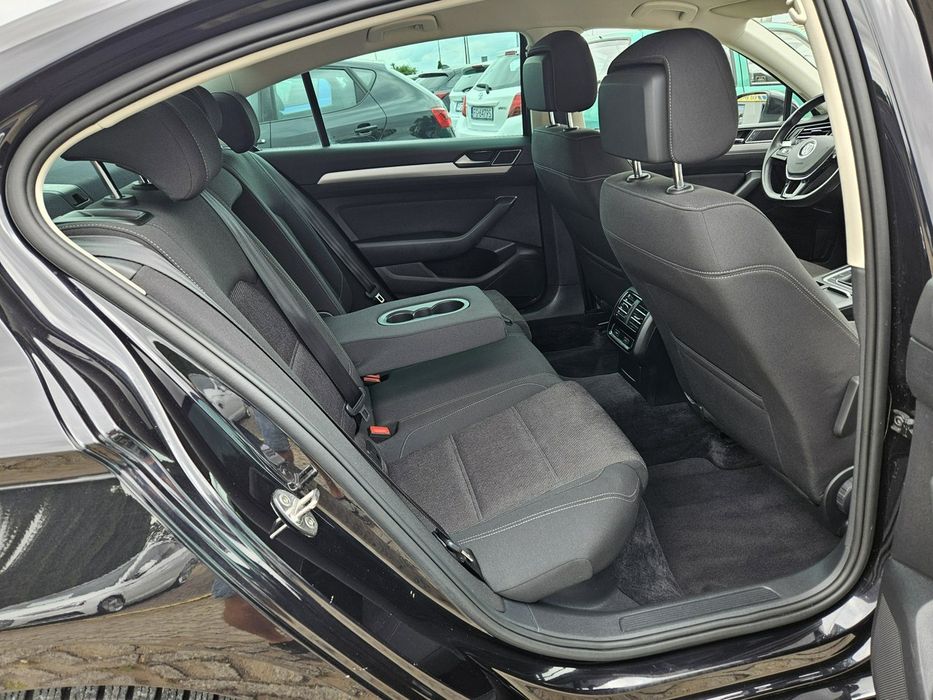 Volkswagen Passat 1,4 Benzyna 125KM R-LINE