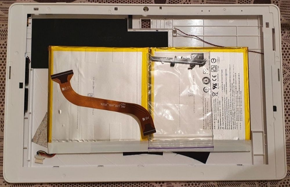 Продам запчасти на планшеты