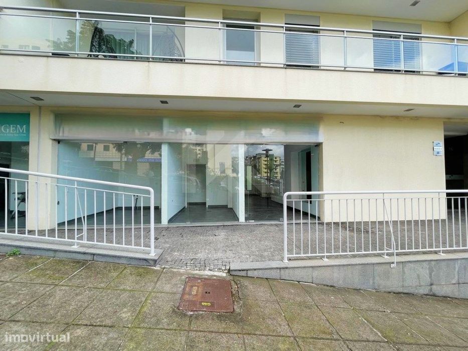 Loja Localizada nos Piornais São Martinho Funchal