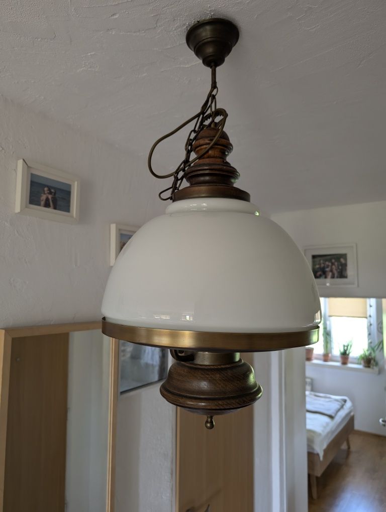 Stara lampa z ściemniaczem