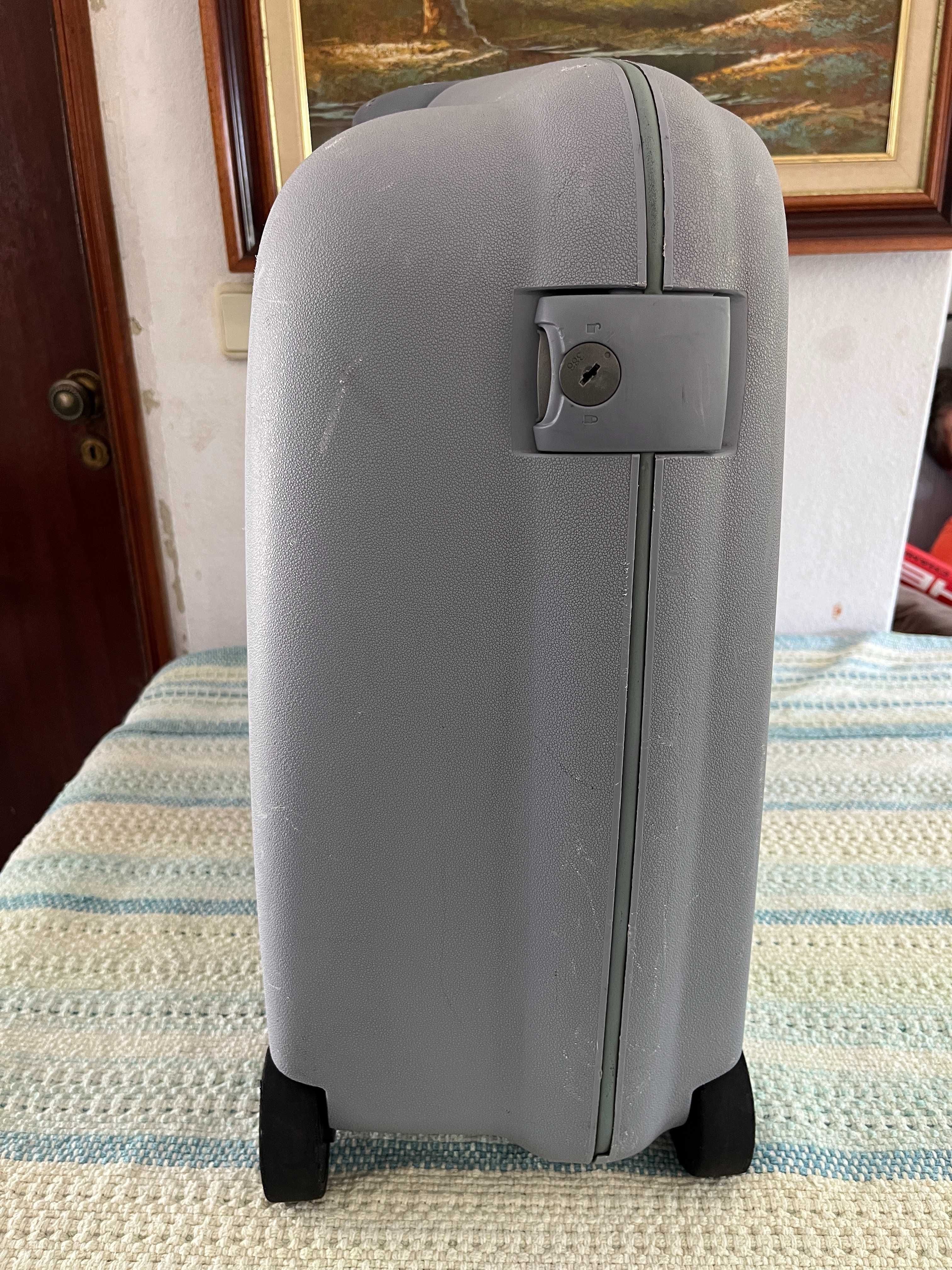 Samsonite - Mala de Viagem Cinzenta com Código e Rígida