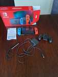 Nintendo switch konsola, Joy-Con nieb-czerw. oraz  gra Pokemon Sword
