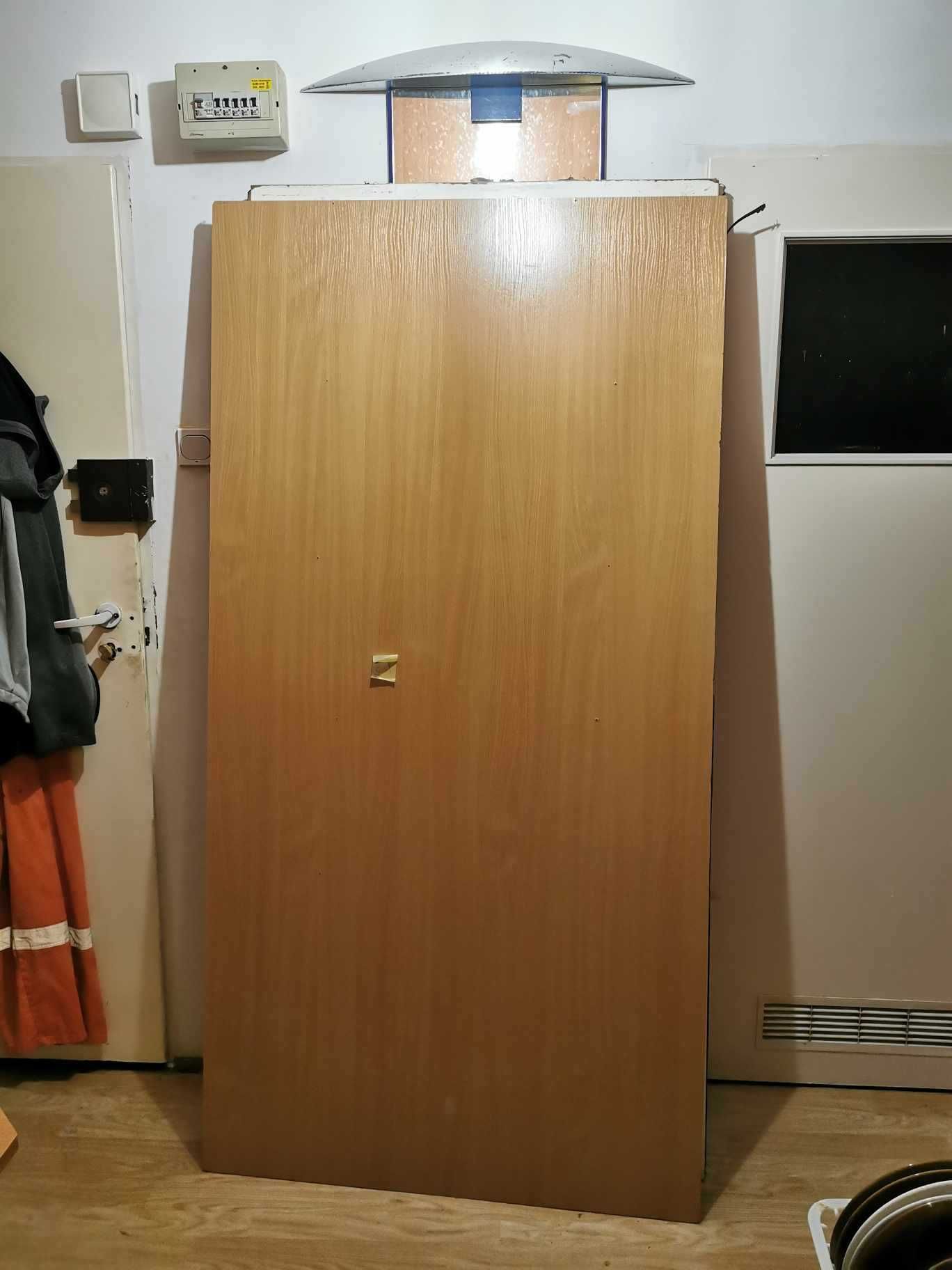 Mebloscianka  mebli.pokojowych caly segment komplet w idealnym stanie.
