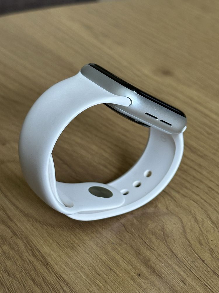 Apple Watch Series SE 2 2023 40 mm АКБ 100% Silver
