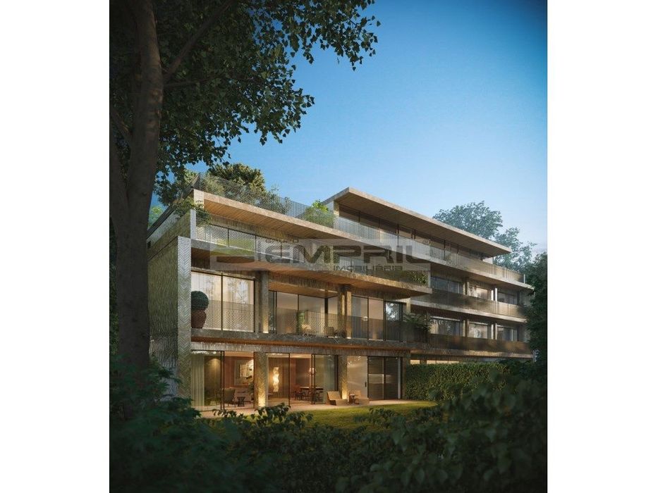 Apartamento T4 à Foz