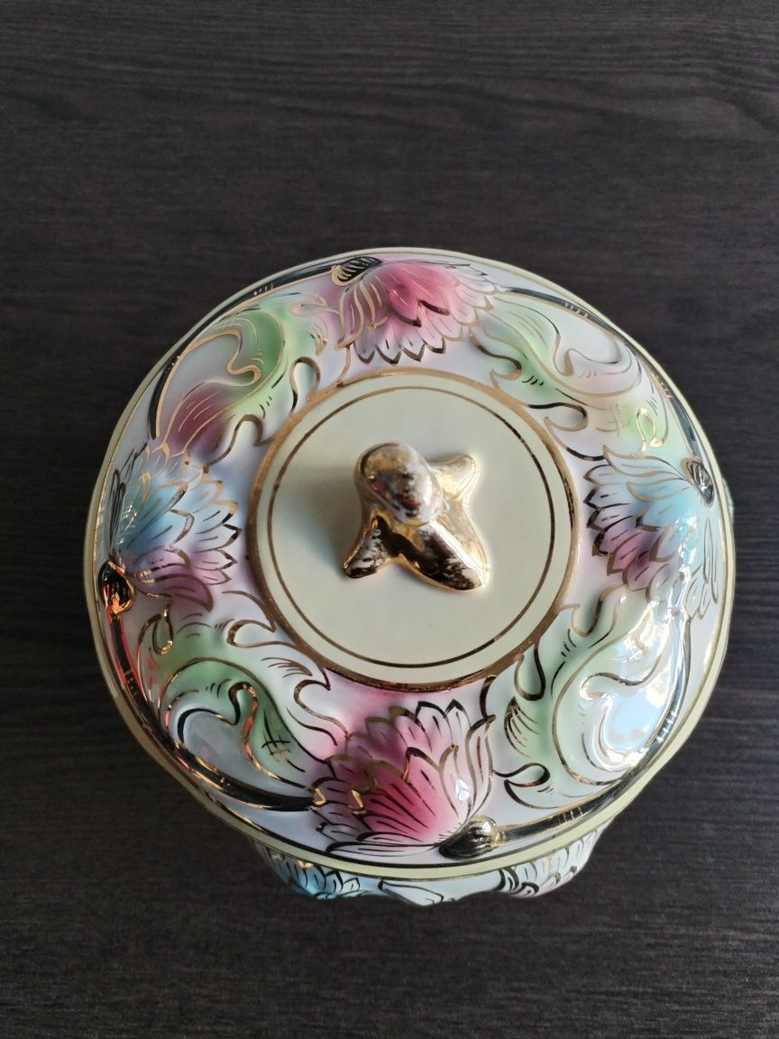 Boleira em porcelana "RB Alcobaça"