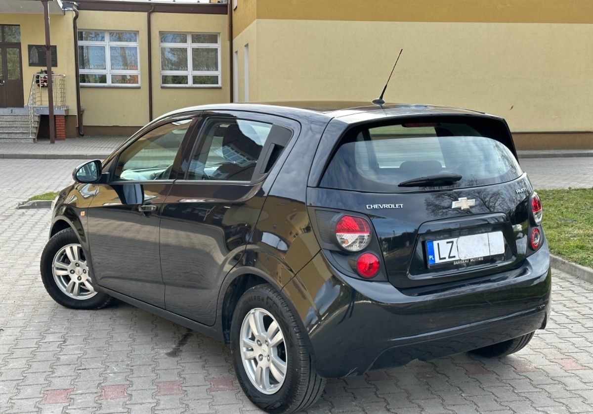 Chevrolet Aveo 100%  Oryginał  Zarej. PL Benzyna  142 tyś  2014r