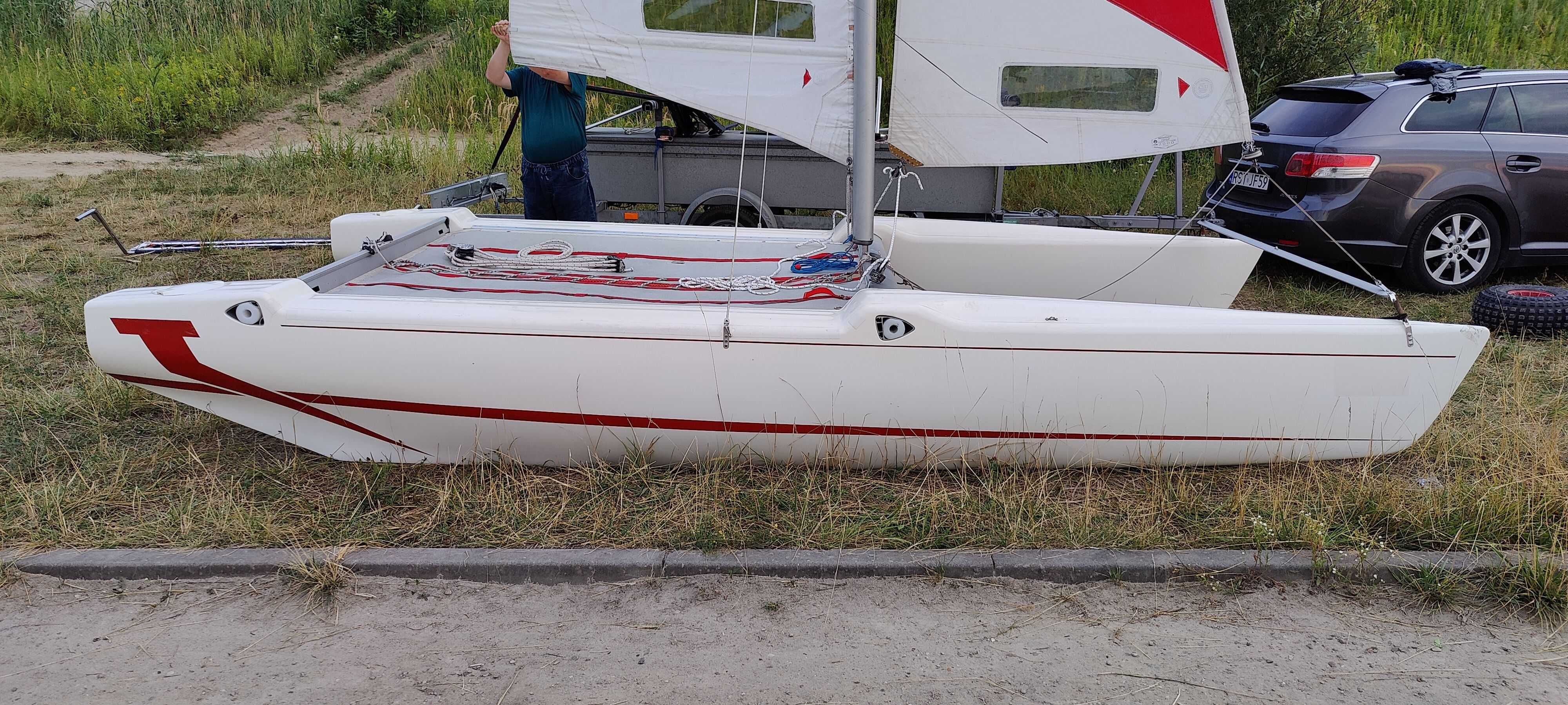 katamaran Topcat k2 catamaran
