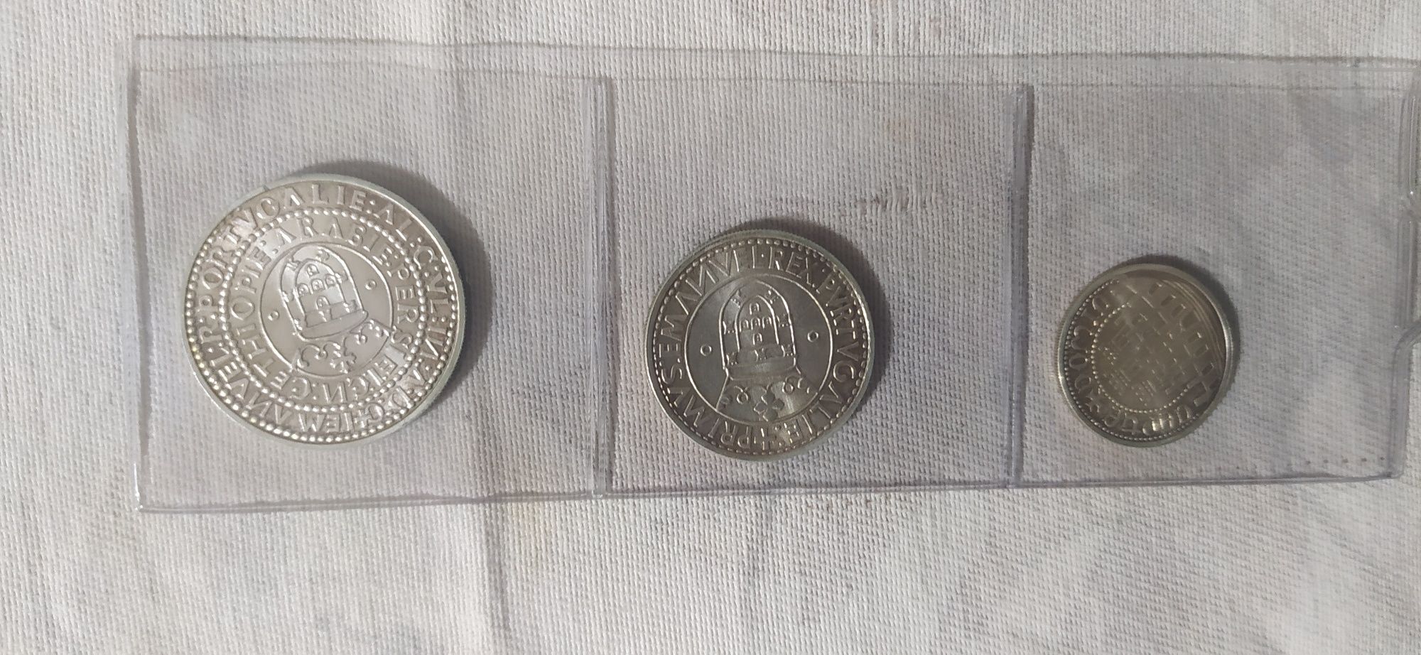 Moedas comemorativas 1983