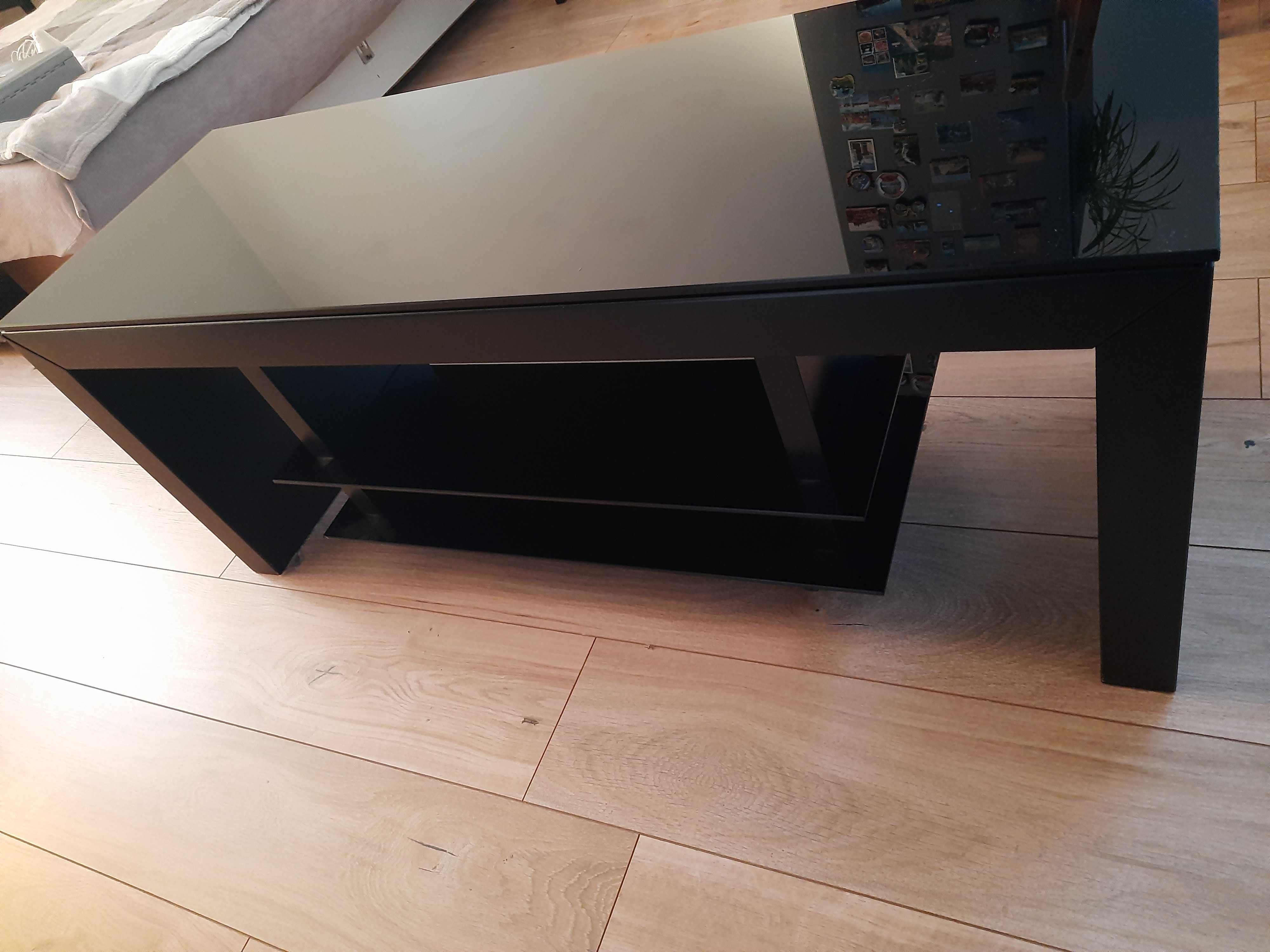 Stolik pod telewizor