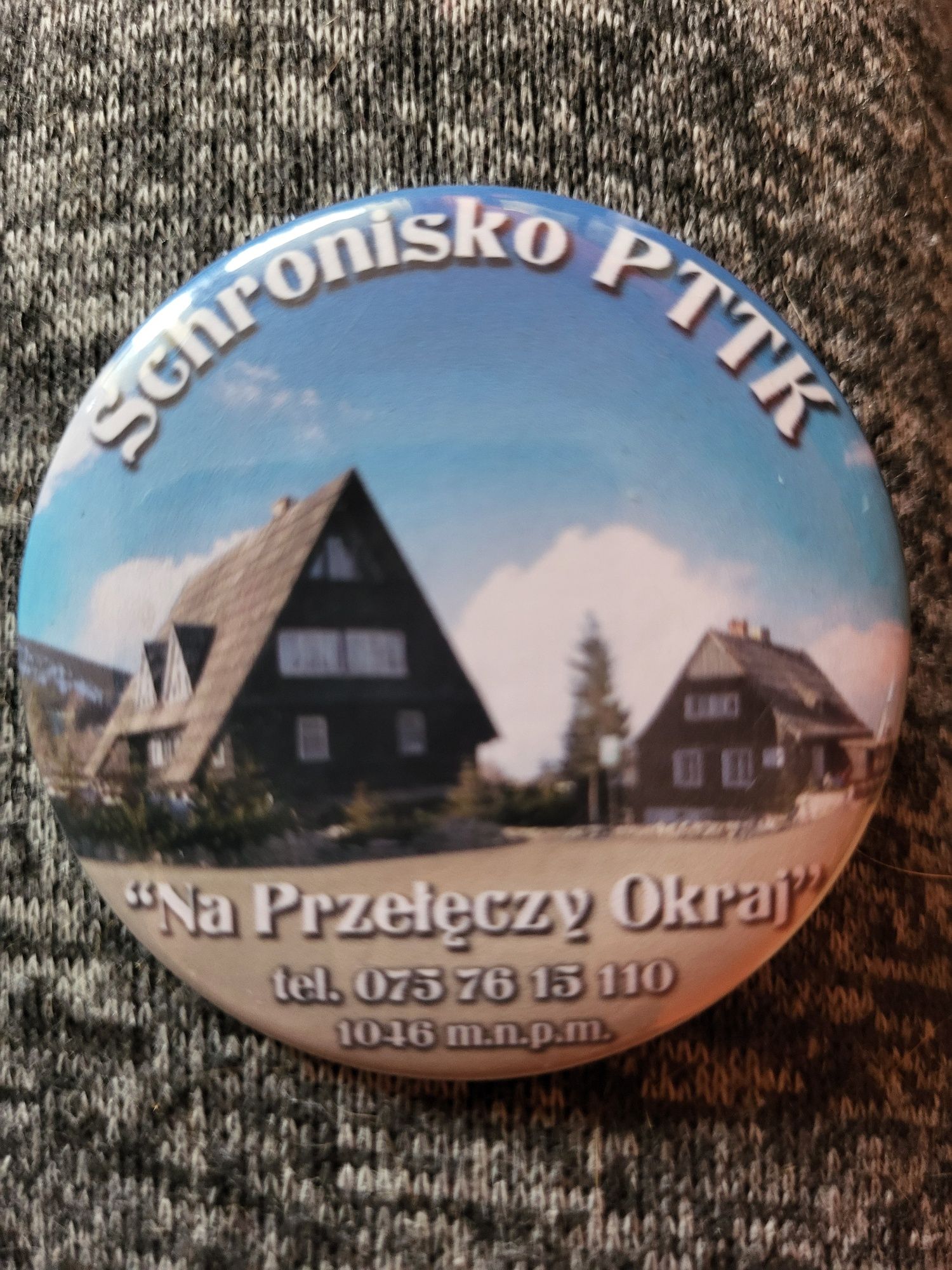 Przypinki ze schronisk